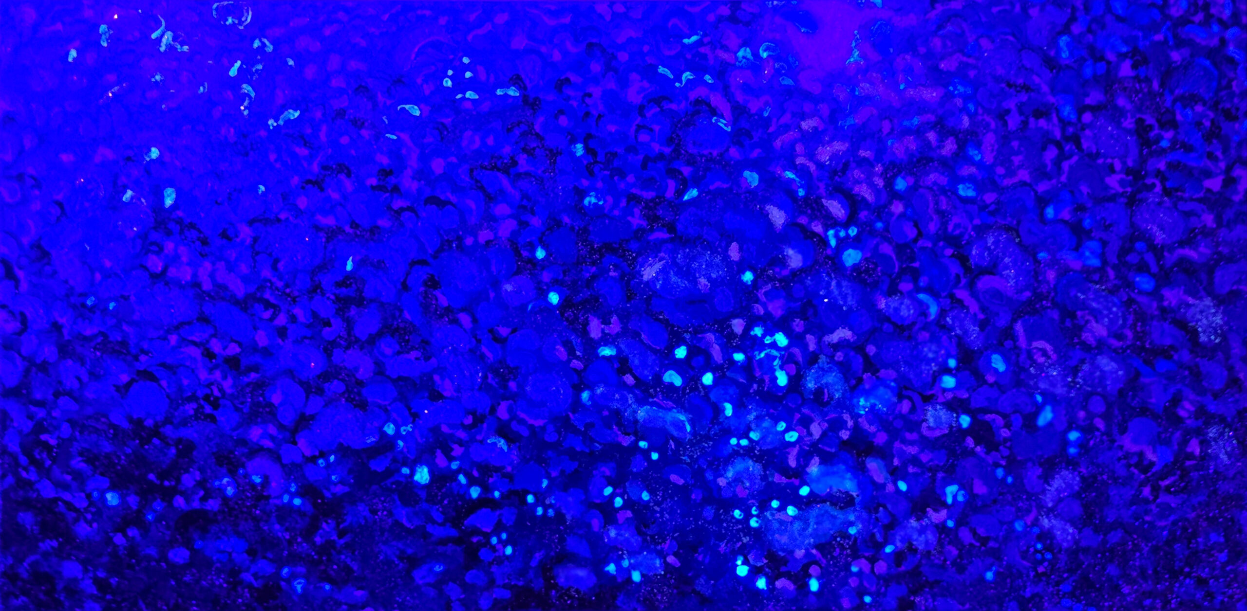 AspirationsⅡ under UV light